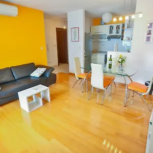  Apartment Ibis
